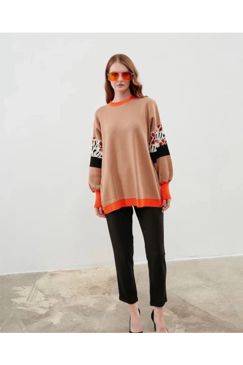 Modatalika Kadın Uzun Kollu Düz ve Kolları Desen Kombinli Oversize Triko Tunik