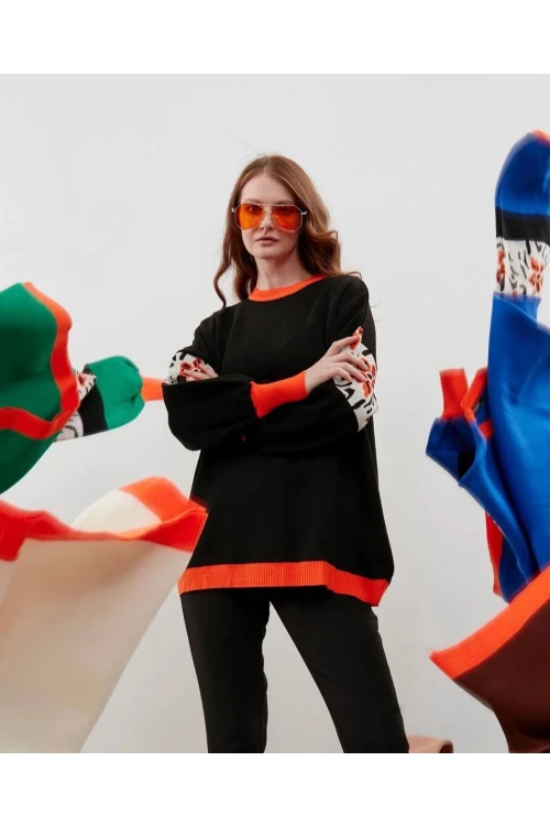 Modatalika Kadın Uzun Kollu Düz ve Kolları Desen Kombinli Oversize Triko Tunik