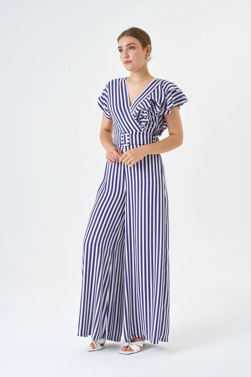 Fırfır Detaylı Bluz Ve Bol paça Pantolon Çizgili Kemerli Tulum