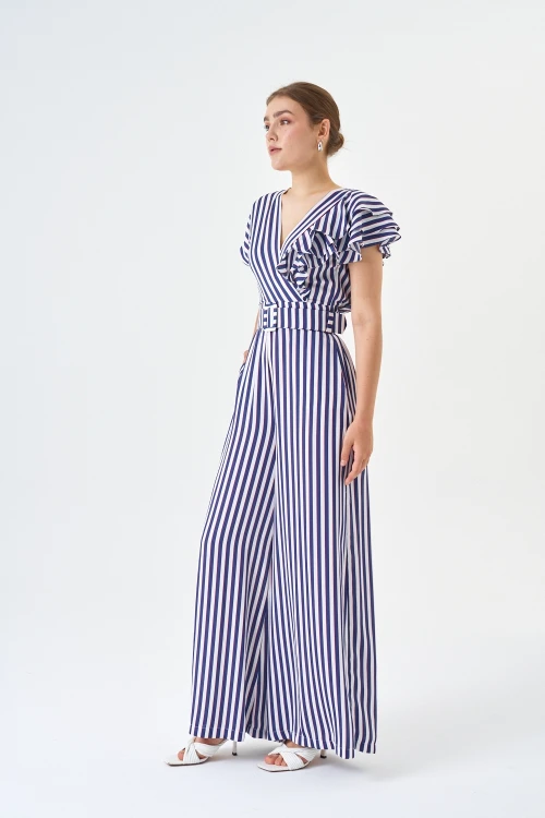 Fırfır Detaylı Bluz Ve Bol paça Pantolon Çizgili Kemerli Tulum