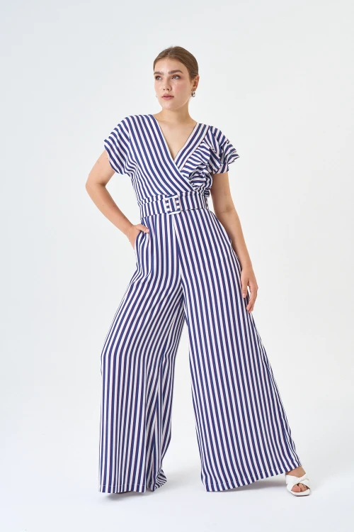 Fırfır Detaylı Bluz Ve Bol paça Pantolon Çizgili Kemerli Tulum