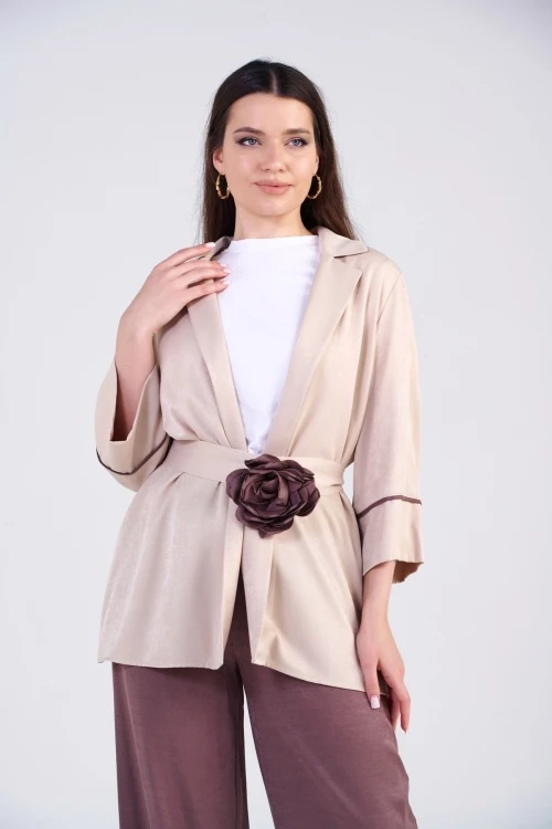 Trend Kadın Modern Tasarımı Ve Rahatlığıyla Tarzınıza Sofistike Bir Dokunuş Katıyor.