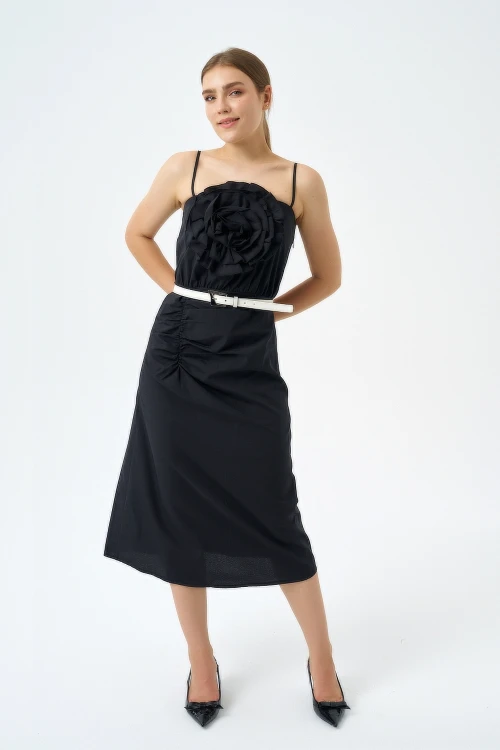 Trend Kadınl Yeni Sezon Pamuk Kumaş Midi Boy Gül Ve Kemer Detaylı Askılı Elbise