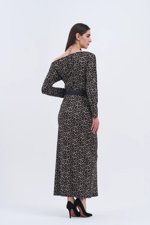 Şıklığın yeni tanımı Etek Bluz İkili Takım Koleksiyonumuzla Tarzınıza Güç Katın!