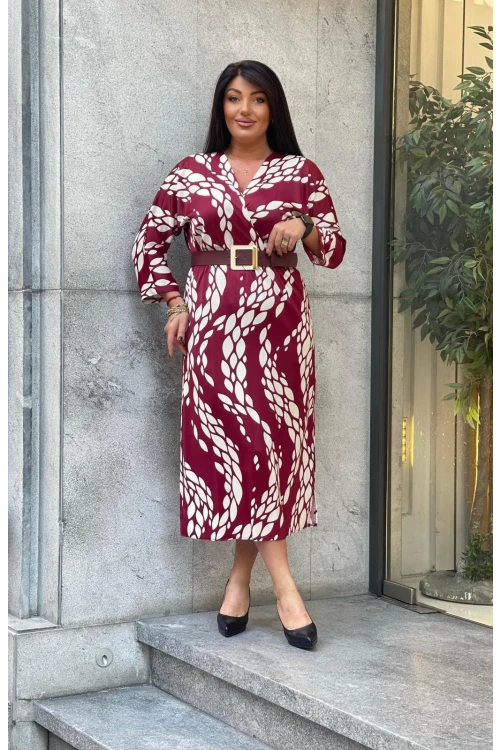 Trend Kadın Cesur desenler zarif kesimlerle buluşuyor Yeni büyük beden Elbisemiz.