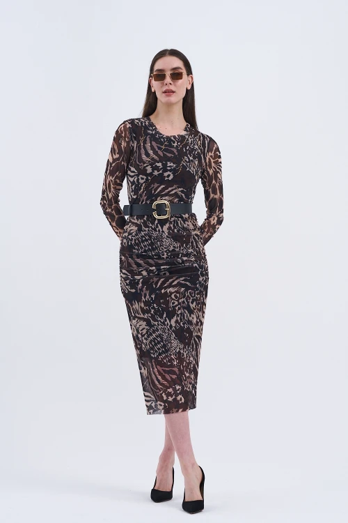 Trend Kadın Cesur ve Zarif Tül Elbiseyle Kendinizi Yansıtın!