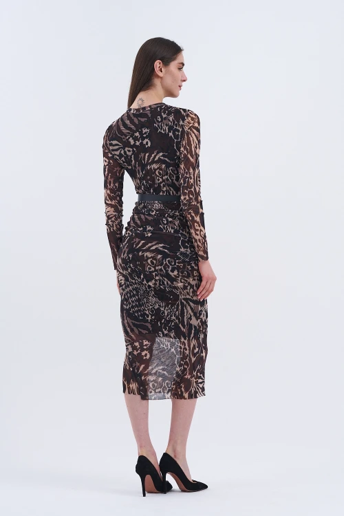 Trend Kadın Cesur ve Zarif Tül Elbiseyle Kendinizi Yansıtın!