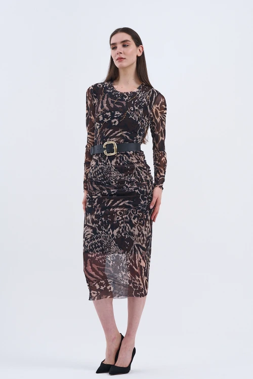 Trend Kadın Cesur ve Zarif Tül Elbiseyle Kendinizi Yansıtın!