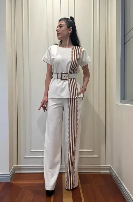 Trend Kadın Krem Keten Dokulu Bol Paça Pantolon ve Kısa Kollu Bluz Takımı