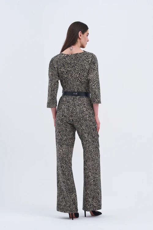 Trend Kadın Leopar Deseniyle İkili Takımda Cesurca Şıklık, Her Adımda Fark Yarat