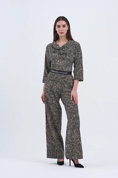 Trend Kadın Leopar Deseniyle İkili Takımda Cesurca Şıklık, Her Adımda Fark Yarat