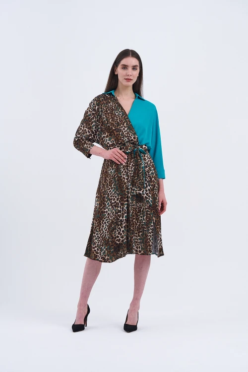 Trend Kadın Leopar desenli ve turkuaz detaylı şık elbisemiz!