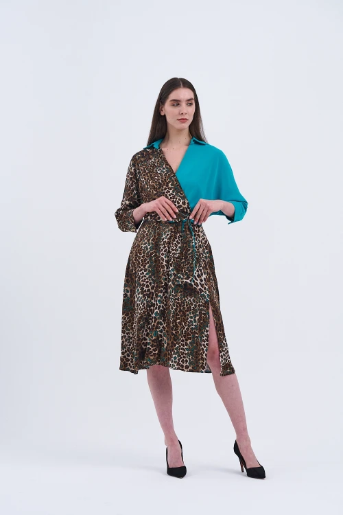 Trend Kadın Leopar desenli ve turkuaz detaylı şık elbisemiz!