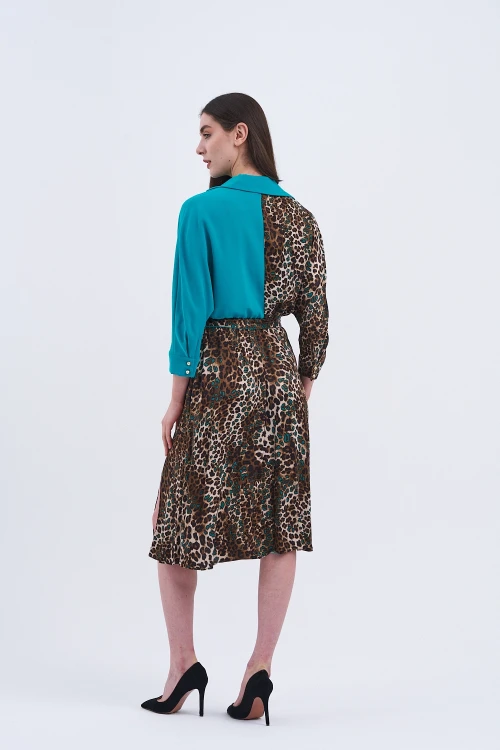 Trend Kadın Leopar desenli ve turkuaz detaylı şık elbisemiz!