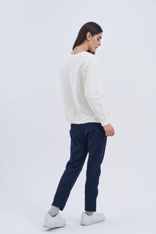 Trend Kadın - Modern ve Şık Sweatshirt