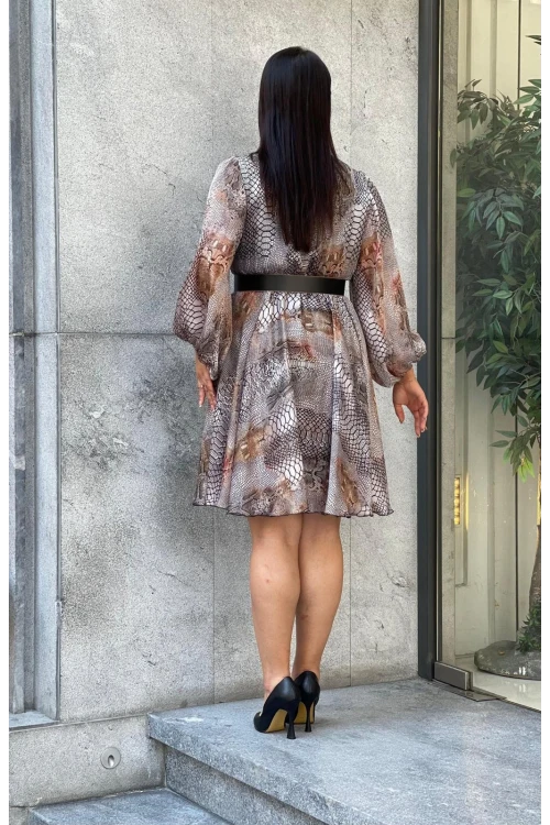 Trend Kadın Şifonun Hafifliğinde Tarzınızı Yansıtın.