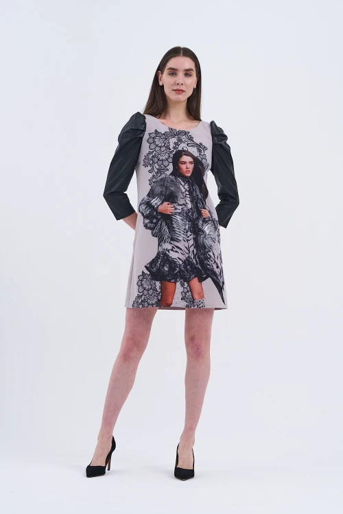 Trend Kadın Şık ve Modern Desenli Mini Elbise