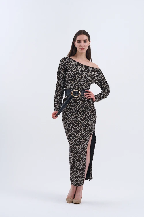 Trend Kadın Yeni Elbise Modelimiz: Leopar Desenli Uzun Kollu Elbise