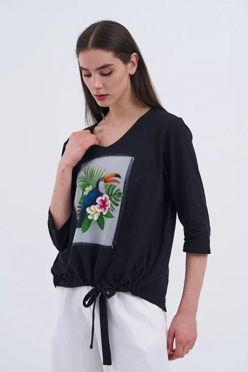 Trend Kadın Yeni Sezonun İncisi Tropikal Baskılı Bluz