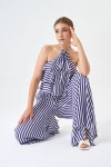 Trend Kadın Gül Detaylı Bluz Ve Bol Paça Pantolon Çizgili İkili Takım