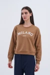 Trend Kadın Hem şehirli hem de rahat stilin mükemmel buluşması olan bu sweatshirt